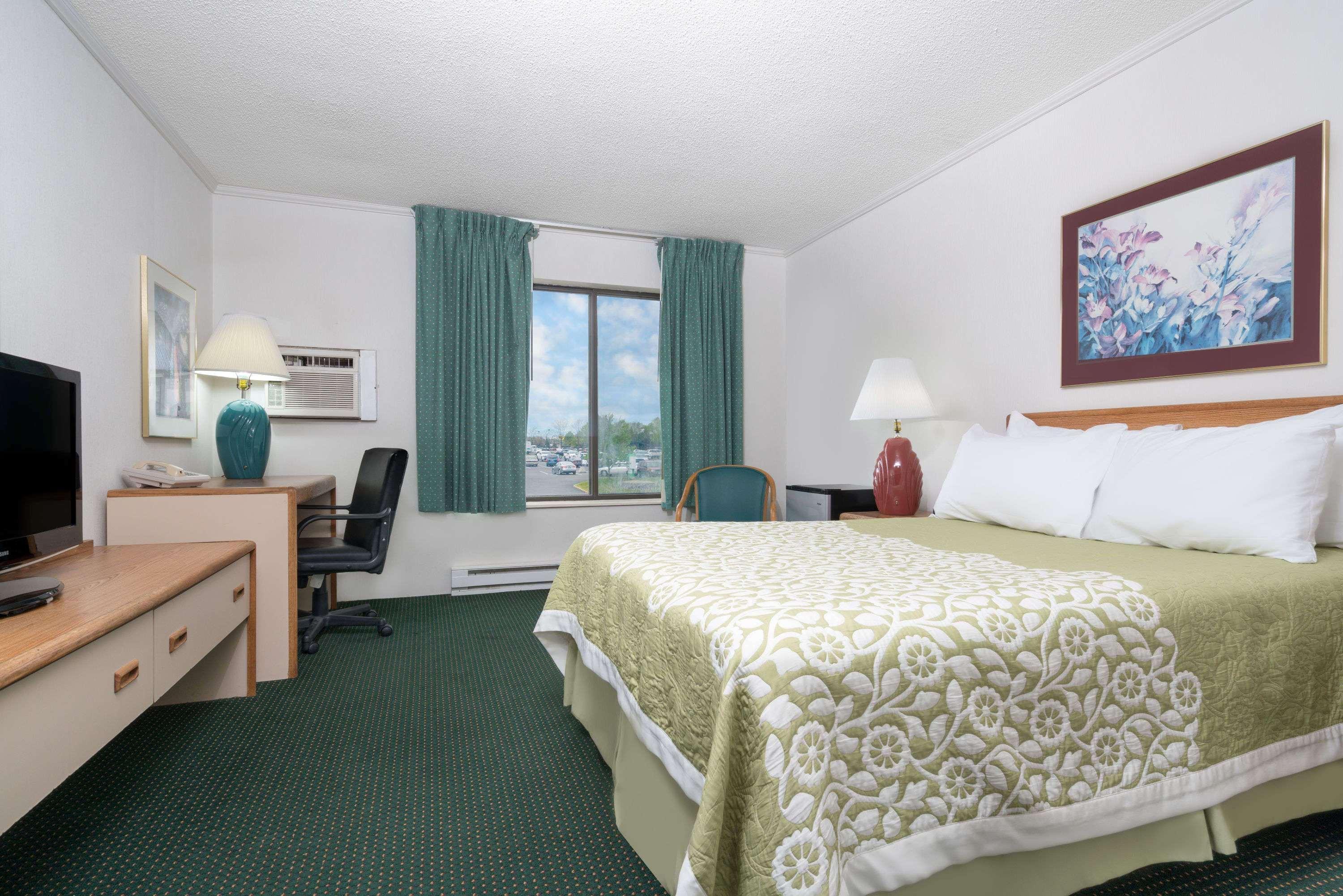 Days Inn By Wyndham St Cloud Saint Cloud Exterior foto